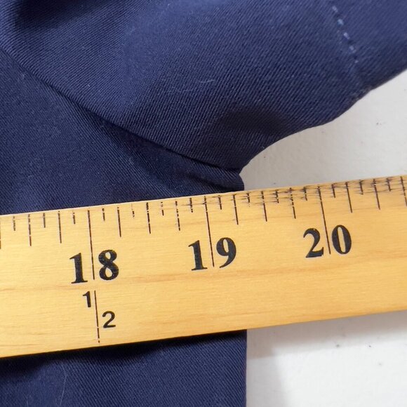 FIGS Technical Collection Catarina One-Pocket Scrub Top Women’s Size S Navy Blue - Picture 7 of 8